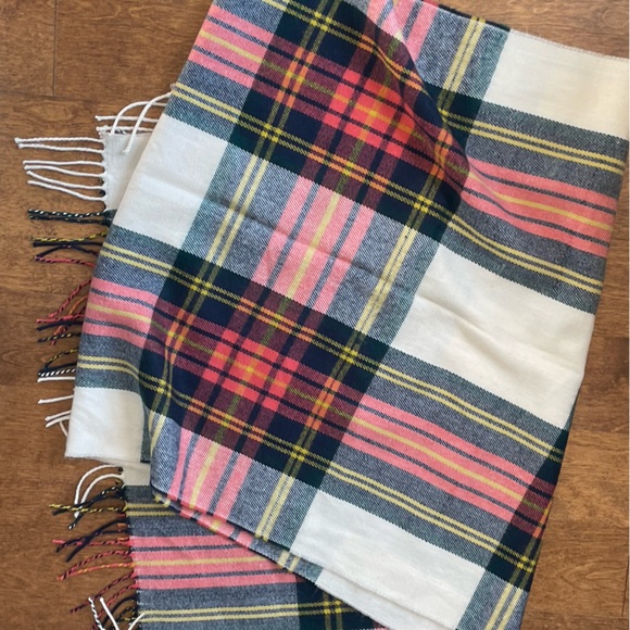 J. Crew Plaid Long Blanket Scarf - Picture 8 of 11